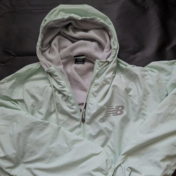 New Balance Jacket - Picture 2 of 2